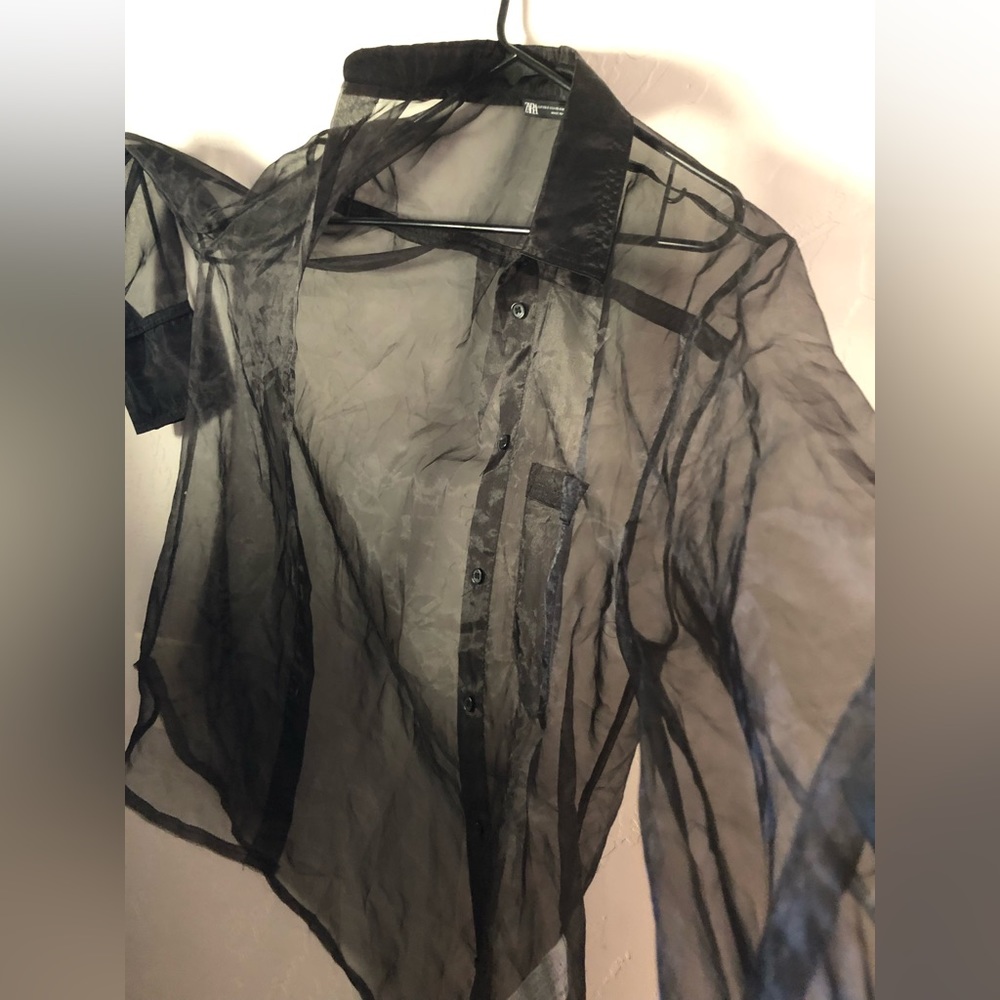 Zara women’s size XS shirts